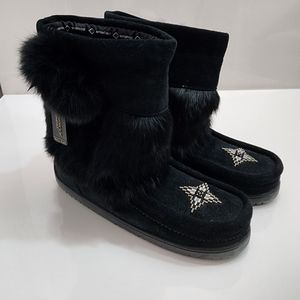 Manitobah Mukluks